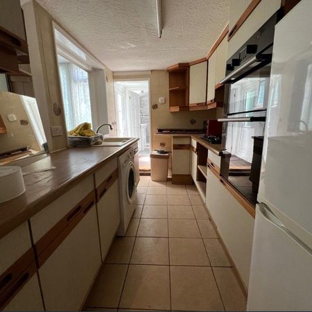 2 bedroom terraced house to rent - Photo 3