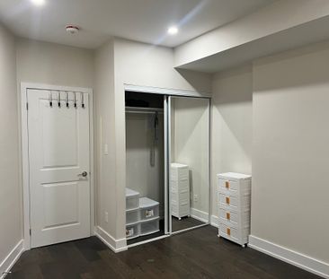 For Lease - 117 Pauline Avenue, Toronto, Ontario - Photo 5