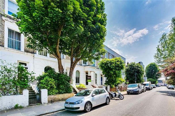 3 bedroom flat to rent - Photo 1