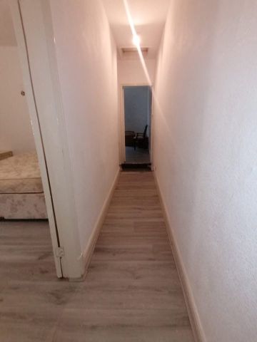 2 Bed Terraced House, Marshall Street, LE3 - Photo 4