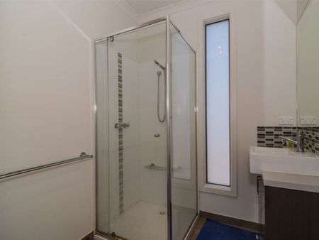 Well Appointed Home! - Photo 5