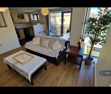 2 bedroom flat to rent - Photo 2