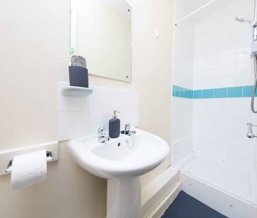 Small Standard Single Ensuite - Photo 6