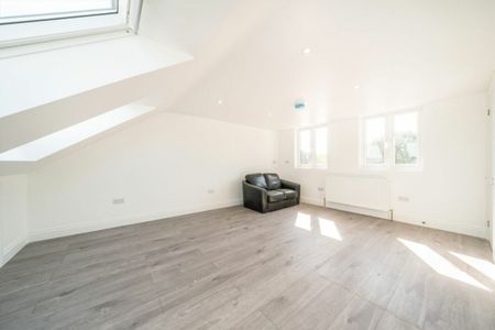 Fir Tree Avenue, CR4, London - Photo 4