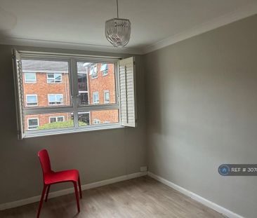 2 bedroom flat to rent - Photo 6