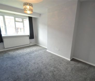 Lower Road, Kenley, CR8 - Photo 1