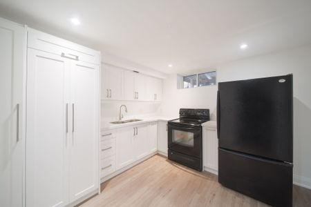 For Lease - 56 Burrows Avenue Unit# Lower, Toronto, Ontario - Photo 2