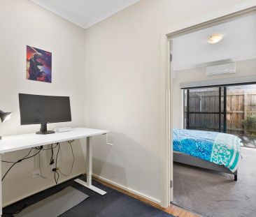 Modern, Fresh and Walk to Everything! - Photo 4