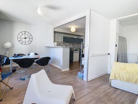 CHAMBRE INDIVIDUELLE - 129 m2 - 69009 - LYON - Photo 2