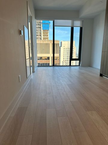 For Lease - 8 Cumberland Street Unit# 4504, Toronto, Ontario - Photo 4