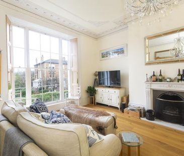 2 Bed Flat - Photo 1