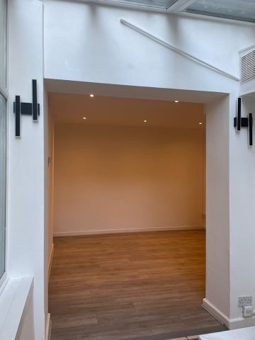 Studio Flat, St Aubyns, BN3 - Photo 5