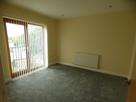 4 bedroom mews to rent - Photo 5