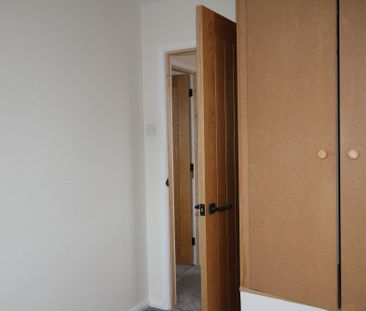 Fairfield Close, Burgess Hill, RH15 - Photo 2