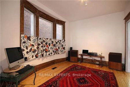 Detached Home For Lease | W9045475 - Photo 3