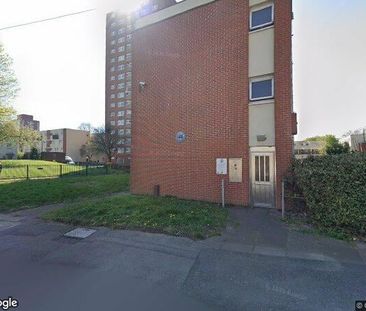 2 Bed Maisonette, Walker Close, BS5 - Photo 2