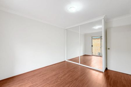 1/100 O'Connell Street, North Parramatta. - Photo 4