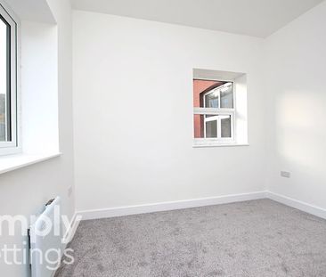 3 Bed property for rent - Photo 3