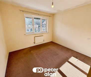 Coed Celynen Drive, Abercarn - Photo 2