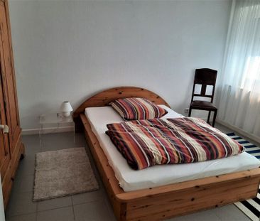 Singles aufgepasst! Möblierte Zwei-Zimmer-Wohnung, zentral gelegen ... - Foto 1