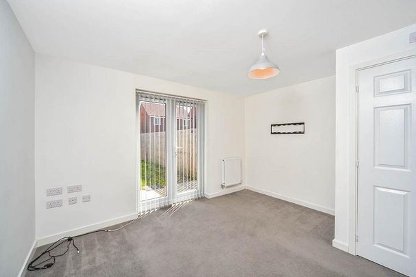 3 bedroom terraced house to rent - Photo 1