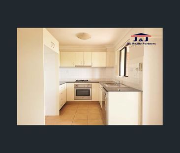 Spacious 2 Beds APT for rent - Photo 6