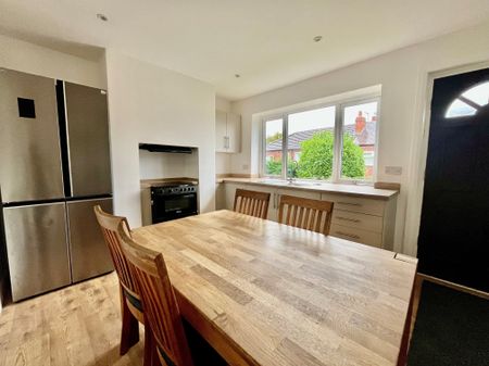 Calverley Lane, Leeds - Photo 3