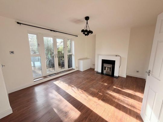 3 bedroom semi-detached house to rent - Photo 1