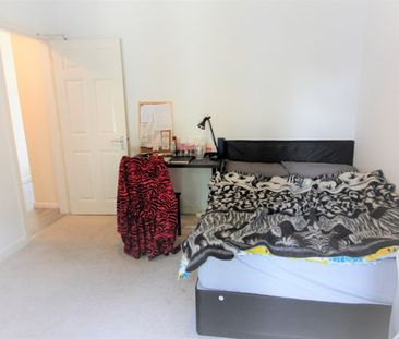 6 Bed Terraced House, Sidmouth Street, RG1 - Photo 5