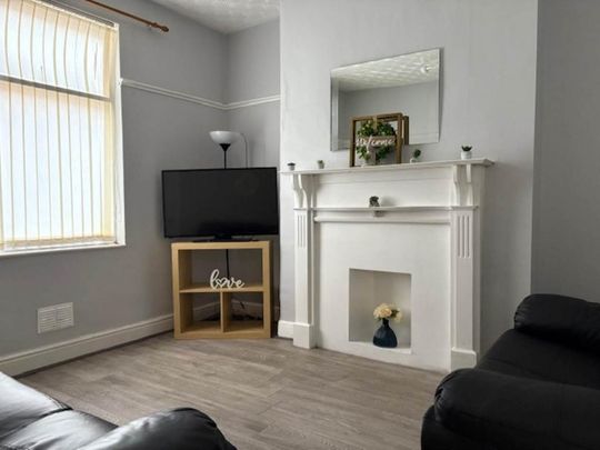 4 bedroom house share to rent - Photo 1
