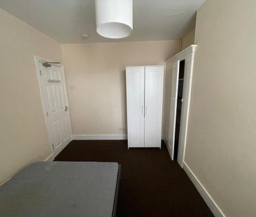 1 bedroom house of multiple occupation to rent - Photo 4