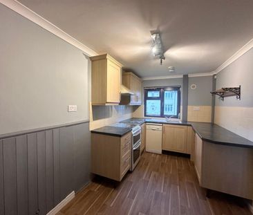 3 bedroom House To Let - Photo 5