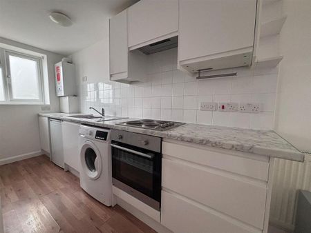 1 bedroom flat to rent - Photo 4