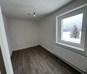Frisch sanierte 3-Raumwohnung in Großröhrsdorf - Photo 1