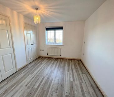 2 bedroom ground floor flat to rent - Photo 3