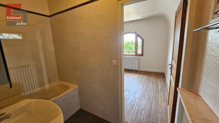 Location Maison 3 pièces 65m² SAMOREAU 77210 - Photo 5