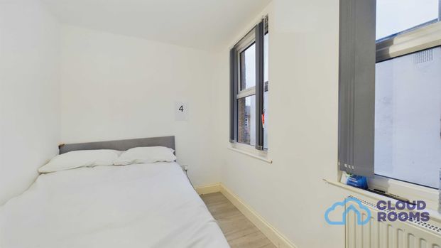 RM4 Halley Road | Newham | London | E12 6UE - Photo 1