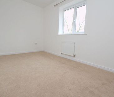 2 bedroom semi-detached house to rent - Photo 5