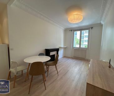 Location Appartement 2 pièces 41m² PARIS 18ème - Photo 1
