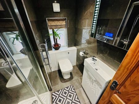 DerbyRoad, BELPER - Photo 2