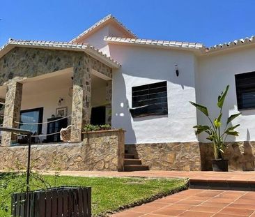 3 room luxury Detached House for rent in Cala del Moral, Spain - Photo 2