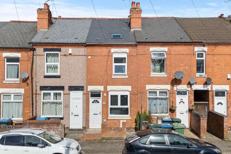 Room 2 – Coventry, Coventry - Photo 4