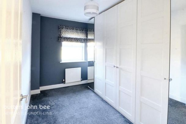 2 bedroom maisonette to rent - Photo 1