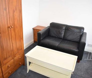 Harold Road, Southsea, PO4 - Photo 1