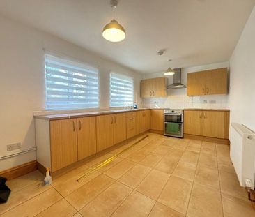 Truro, Truro, TR1 - Photo 2