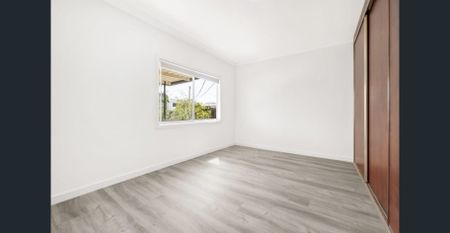 3 Bedroom Family Home - Photo 3