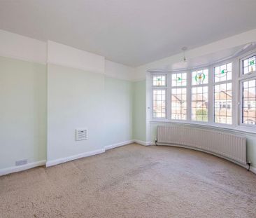 3 bedroom detached house to rent - Photo 3