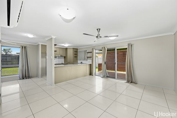 Family Living Made Easy! - Photo 1