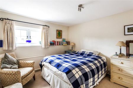 4 bedroom detached house to rent - Photo 5