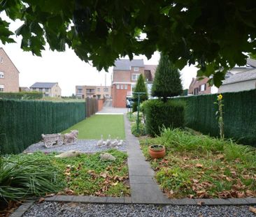 Verzorgde halfopen woning met drie slaapkamers en tuin - Foto 3